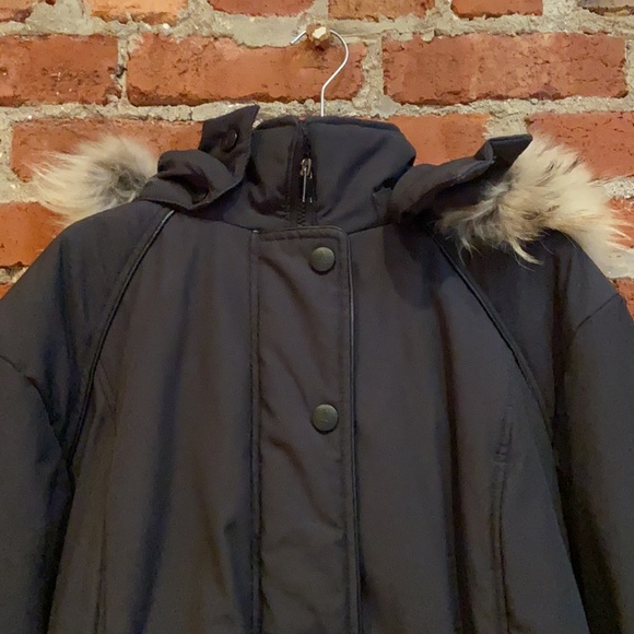 North Side Winter Coat - Picture 2 of 14